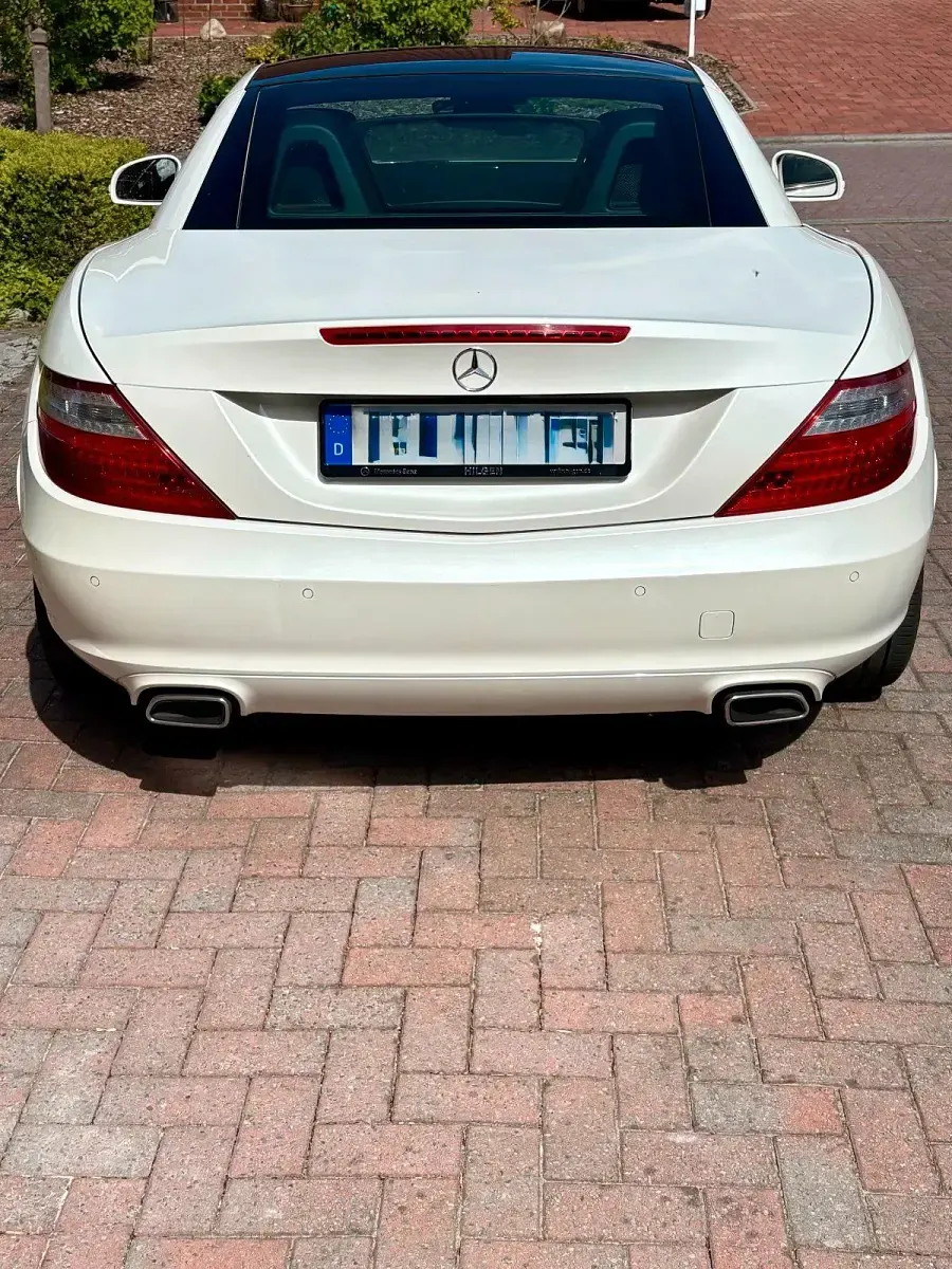 Second-hand Mercedes SLK200 184 CP (135 kW) 2013 Alb Cabrio