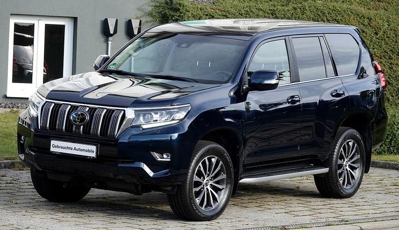 Blau Gebraucht 2019 Toyota Land Cruiser Executive SUV | 42.750 € (Fairer Preis) - Bild 1/4