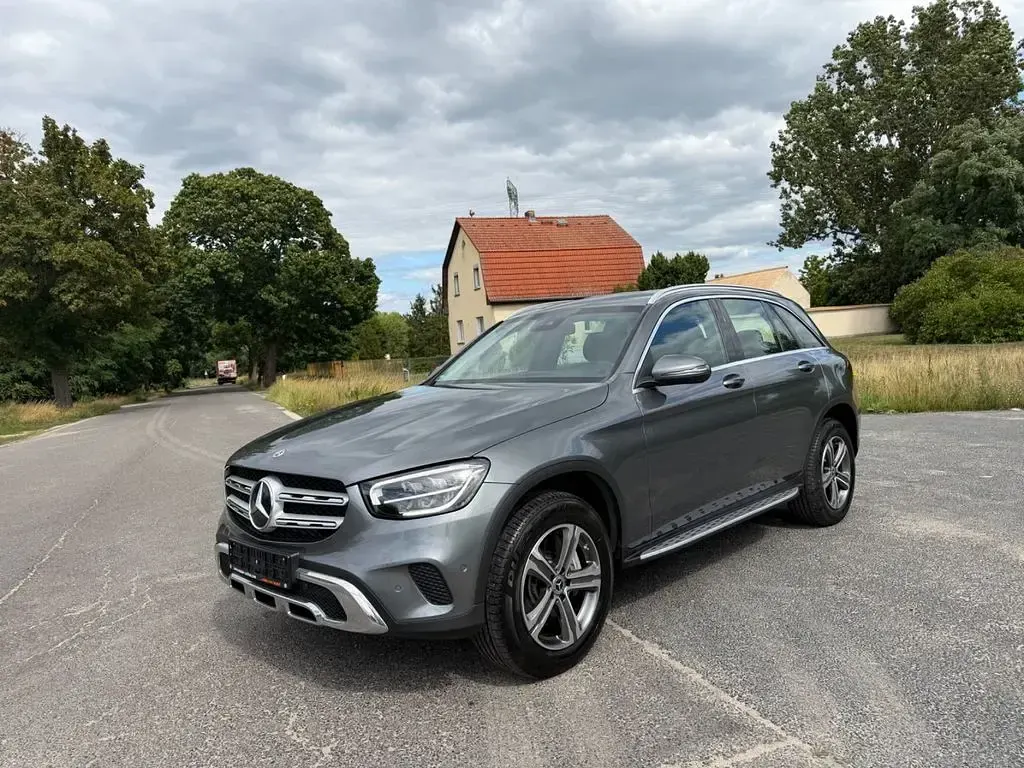 Gebraucht Mercedes GLC300de 306 PS (225 kW) 2022 Grau SUV