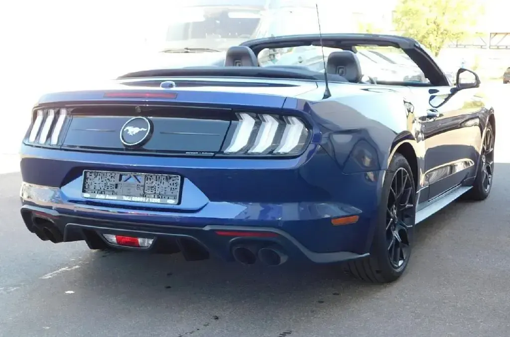 Gebraucht Ford Mustang Convertible 290 PS (213 kW) 2019 Blau Cabrio