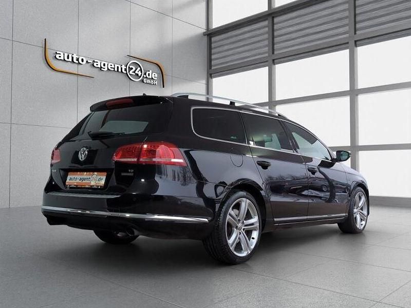 Gebraucht VW Passat Highline 299 PS (219 kW) 2014 Deep black perleffekt Kombi
