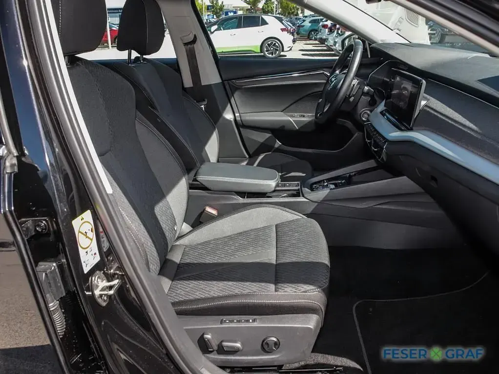 Gebraucht Skoda Octavia Style 150 PS (110 kW) 2024 Blackmagic perleffekt Kombi