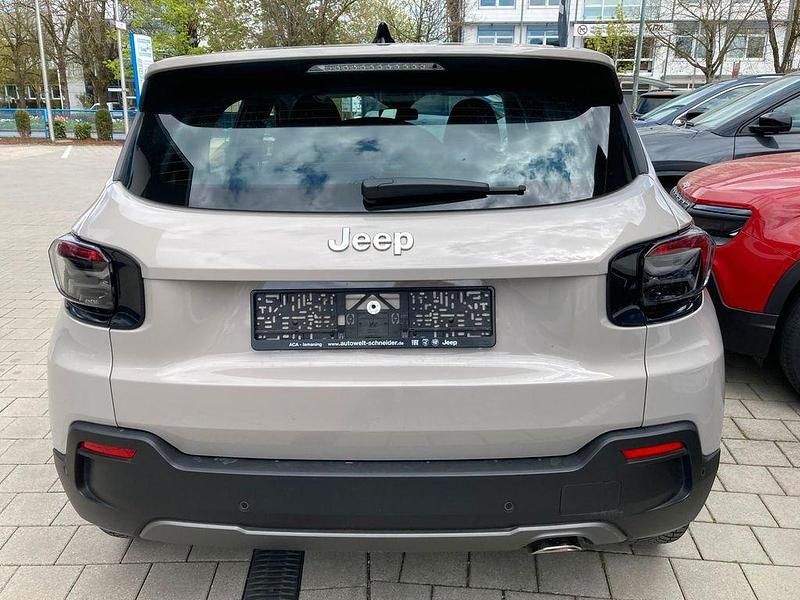 Gebraucht Jeep Avenger Longitude 101 PS (74 kW) 2024 Beige SUV