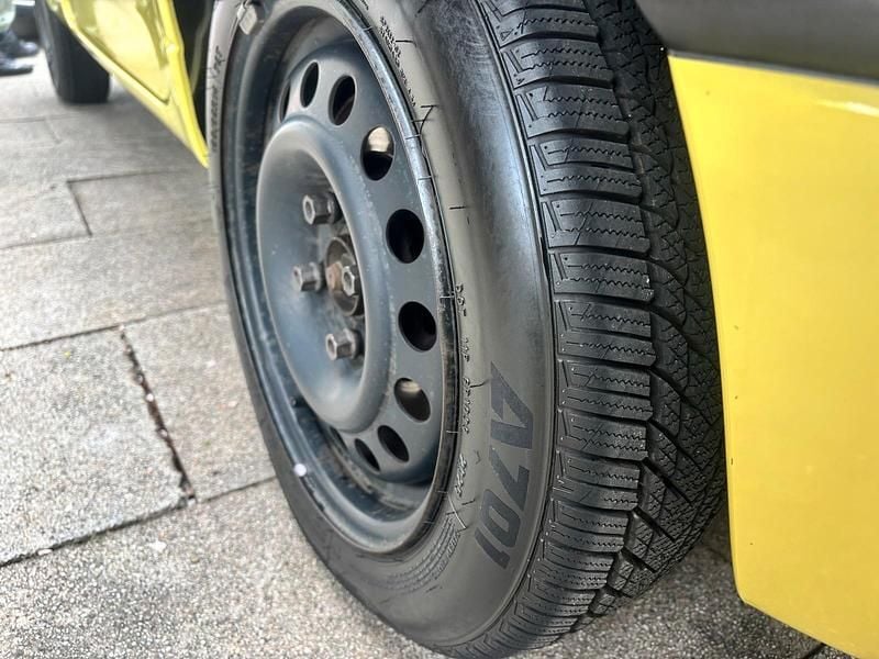 Gebraucht Renault Twingo 58 PS (42 kW) 2001 Gelb Kleinwagen