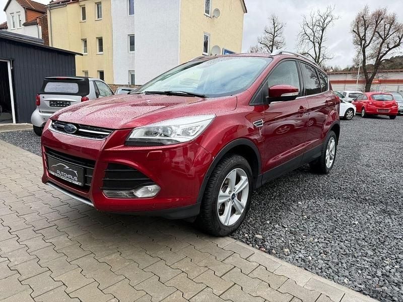 Gebraucht Ford Kuga Titanium 150 PS (110 kW) 2016 Rot SUV