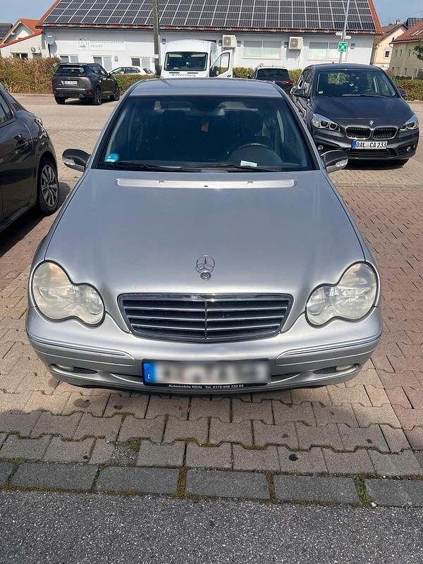 Gebraucht Mercedes C220 143 PS (105 kW) 2001 Limousine