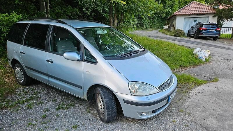 Silber Gebraucht 2006 Ford Galaxy Van / Kleinbus | 650 € - Bild 1/4