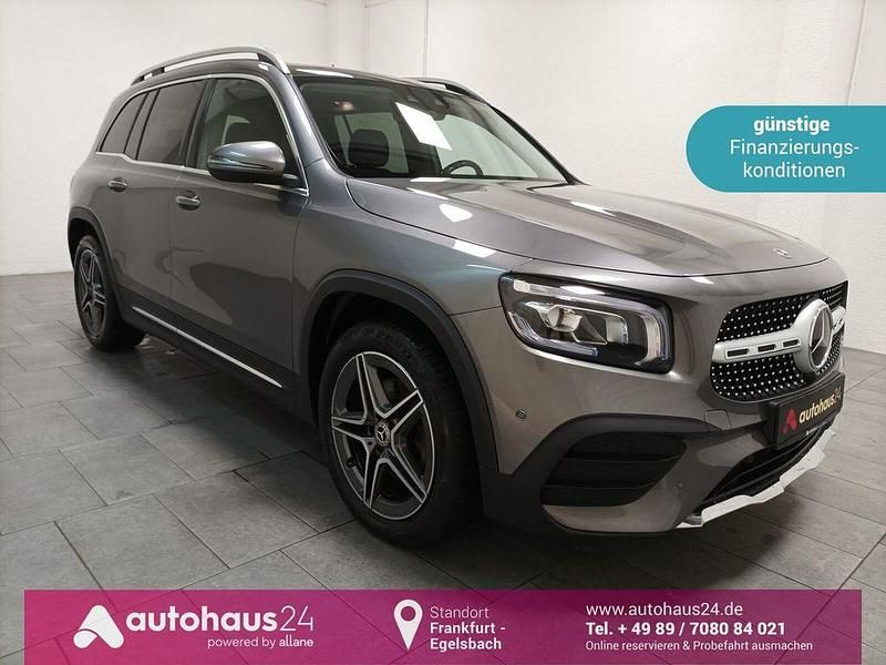 Grau Gebraucht 2023 Mercedes GLB200 AMG line SUV | 34.440 € (Guter Preis) - Bild 1/4