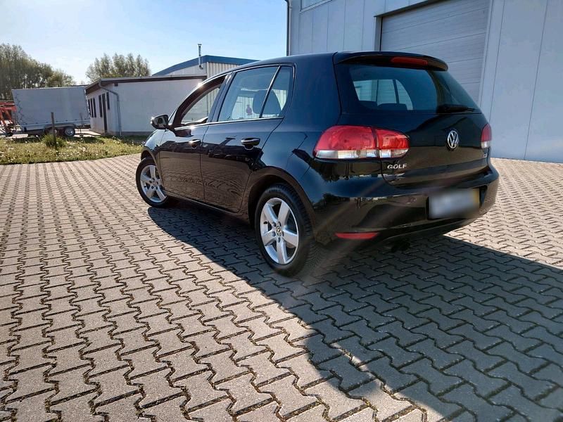 Usata VW Golf VI 122 CV (89 kW) 2009 Nero Utilitaria