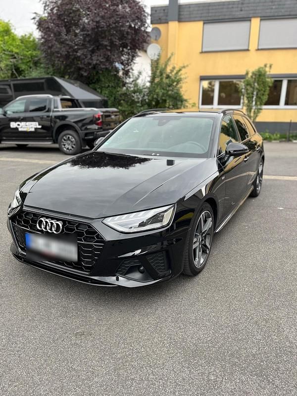 Gebraucht Audi A4 S-Line 190 PS (139 kW) 2020 Schwarz Kombi