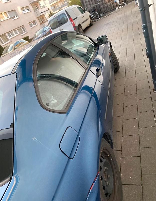 Gebraucht BMW 316 Basis 115 PS (84 kW) 2001 Blau Coupé