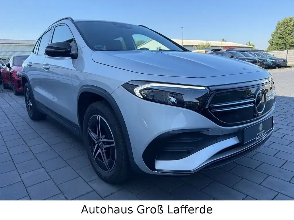 Gebraucht Mercedes EQA250 AMG line 139 kW (190 PS) 2023 Silber SUV