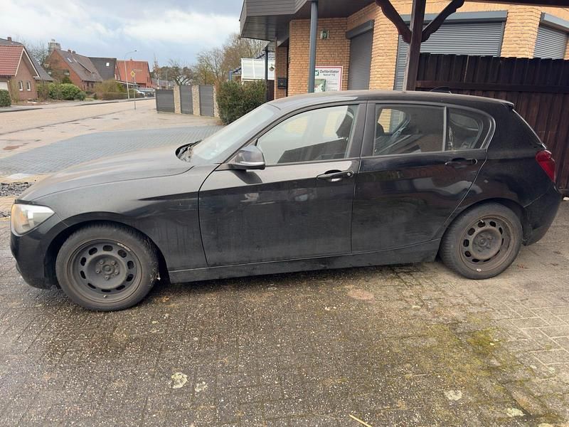 Gebraucht BMW 116 120 PS (88 kW) 2014 Schwarz Kleinwagen