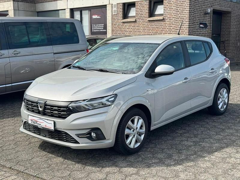 Gebraucht Dacia Sandero Comfort 67 PS (49 kW) 2021 Silber Limousine