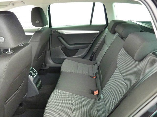 Gebraucht Skoda Octavia G-TEC Ambition 110 PS (80 kW) 2015 Schwarz metallic Kombi