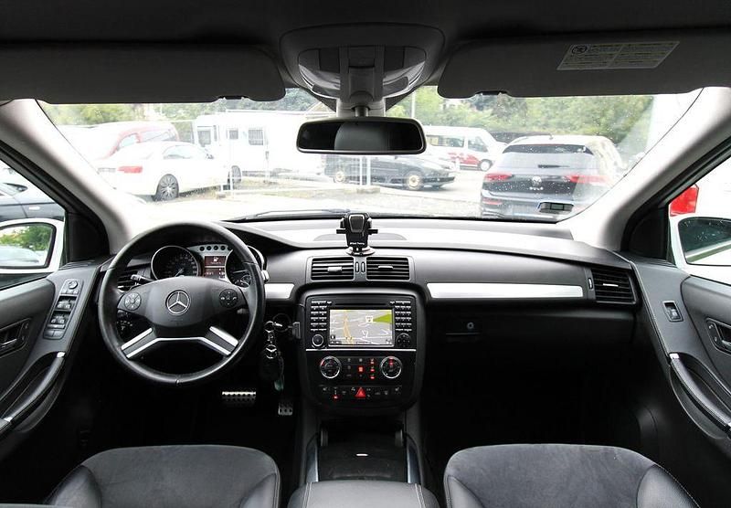 Gebraucht Mercedes R320 AMG 224 PS (164 kW) 2008 Weiß Kombi