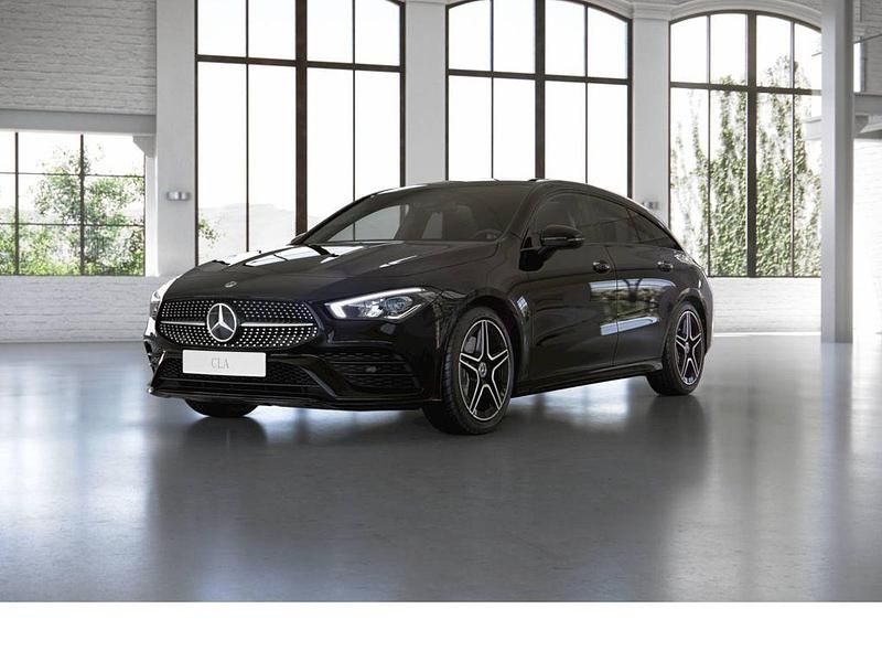 Schwarz Gebraucht 2023 Mercedes CLA200 Shooting Brake AMG Kombi | 29.590 € (Guter Preis) - Bild 1/4