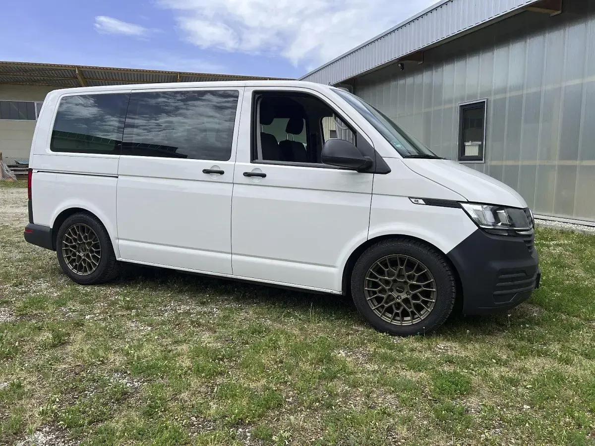 Gebraucht VW Multivan 150 PS (110 kW) 2022 Van / Kleinbus