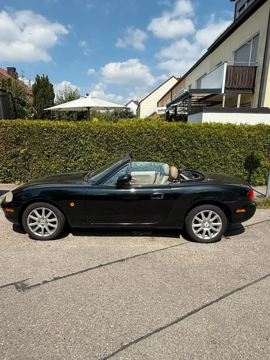 Gebraucht Mazda MX5 140 PS (102 kW) 1998 Schwarz Cabrio