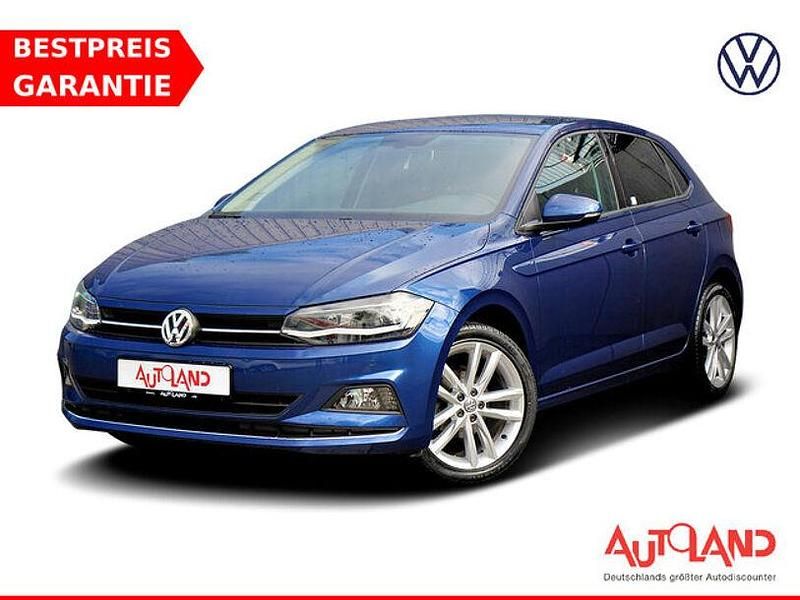 Blau Gebraucht 2018 VW Polo Comfortline Limousine | 16.990 € - Bild 1/4