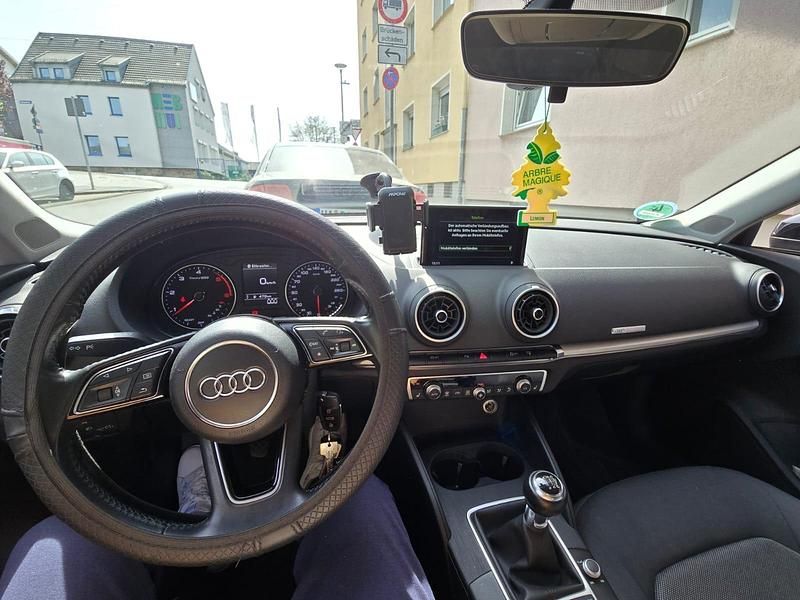 Gebraucht Audi A3 110 PS (80 kW) 2017 Schwarz Limousine