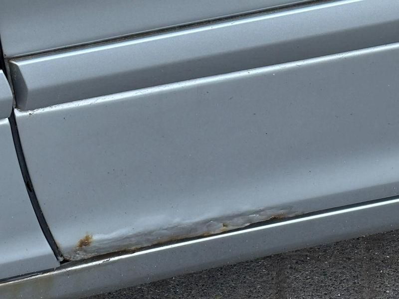 Gebraucht Mercedes C200 Classic 116 PS (85 kW) 2001 Silber Limousine