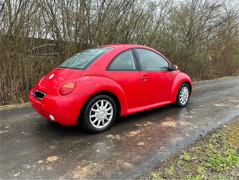 Gebraucht VW New Beetle 75 PS (55 kW) 2005 Rot Kleinwagen