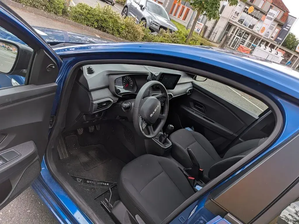 Gebraucht Dacia Sandero Expression 91 PS (66 kW) 2023 Blau Limousine