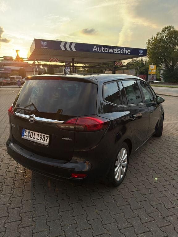 Schwarz Gebraucht 2015 Opel Zafira Tourer Van / Kleinbus | 8.000 € (Fairer Preis) - Bild 1/4