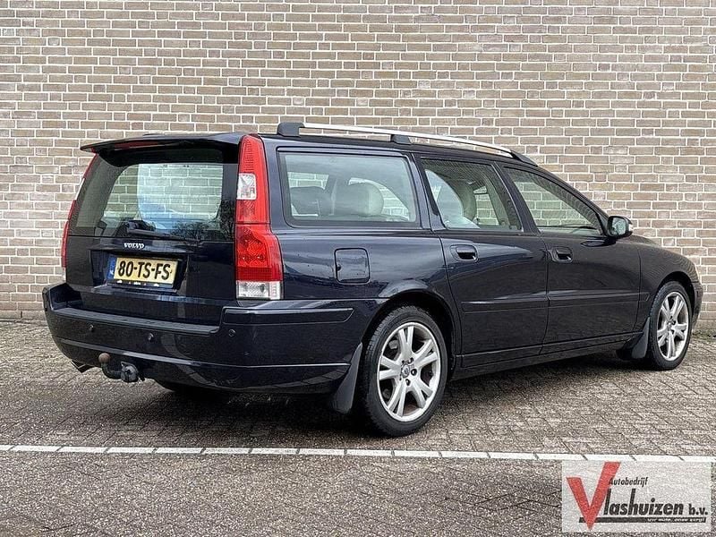 Gebraucht Volvo V70 185 PS (136 kW) 2007 Blau Kombi