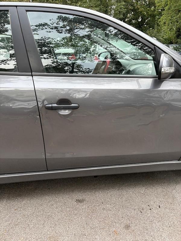 Gebraucht Hyundai i30 109 PS (80 kW) 2012 Grau Kombi