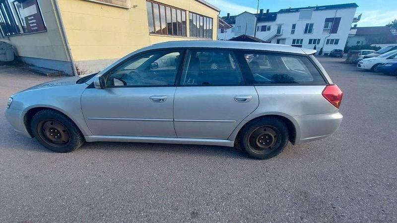 Gebraucht Subaru Legacy 137 PS (100 kW) 2005 Gold Kombi