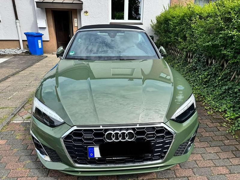 Grün Gebraucht 2023 Audi A5 Cabriolet S-Line Cabrio | 48.200 € (Fairer Preis) - Bild 1/4