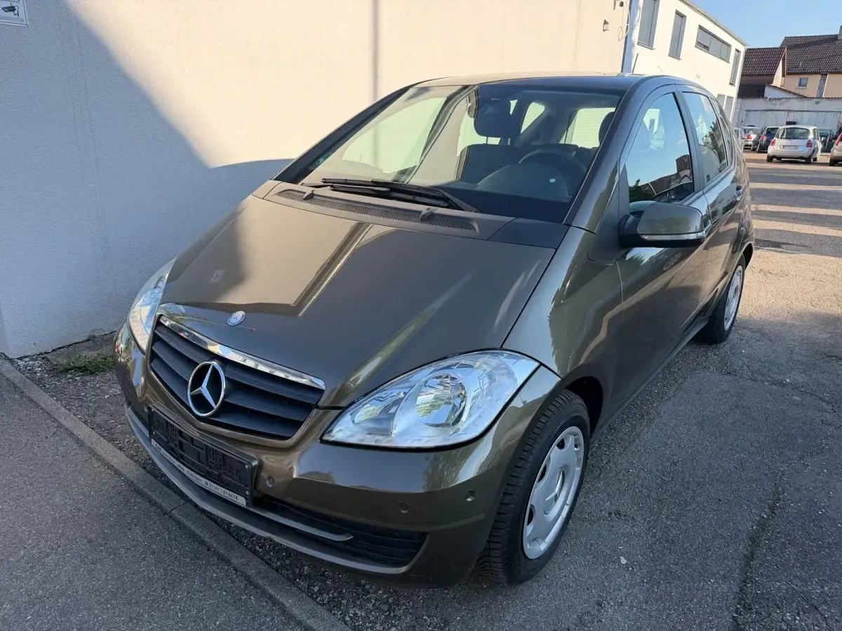 Gebraucht Mercedes A150 95 PS (69 kW) 2009 Grün Kleinwagen