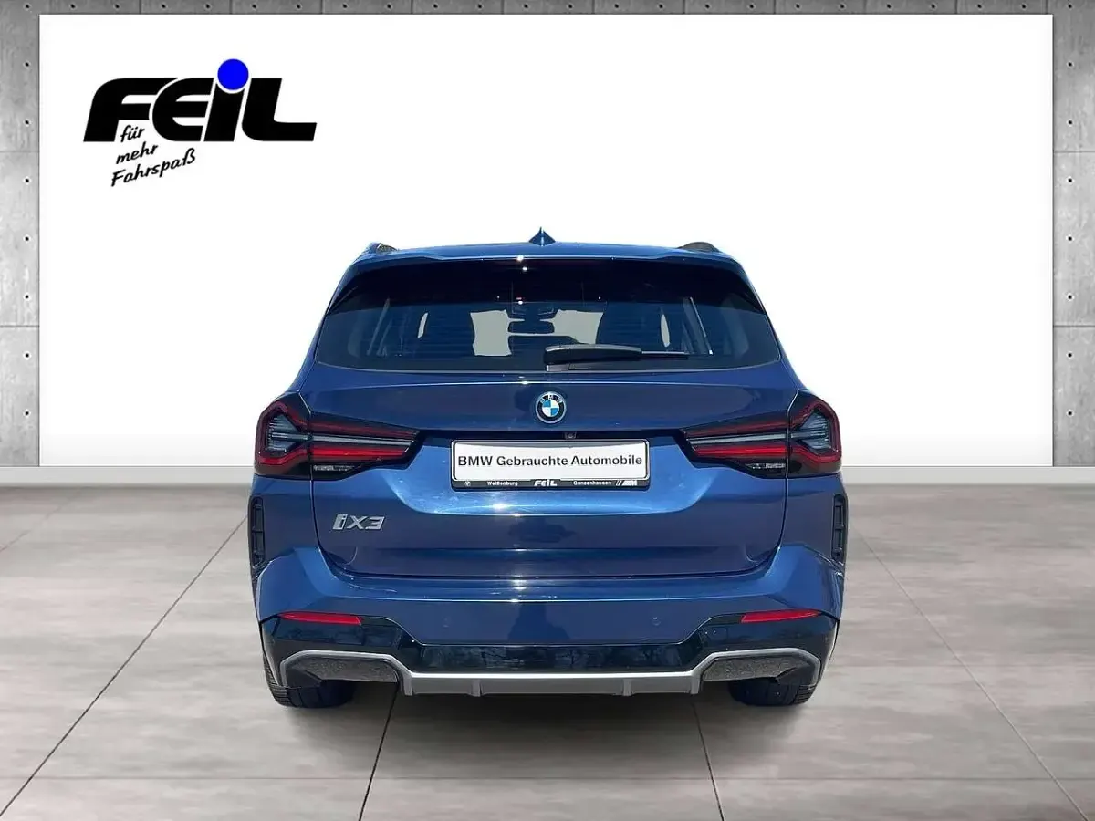Gebraucht BMW iX3 M Sport 210 kW (286 PS) 2023 Phytonicblau SUV