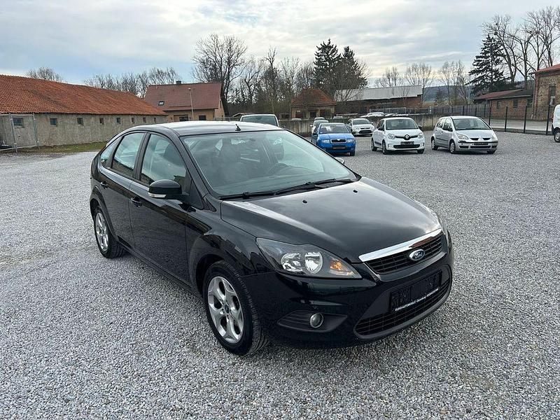 Gebraucht Ford Focus Style 109 PS (80 kW) 2010 Schwarz Limousine