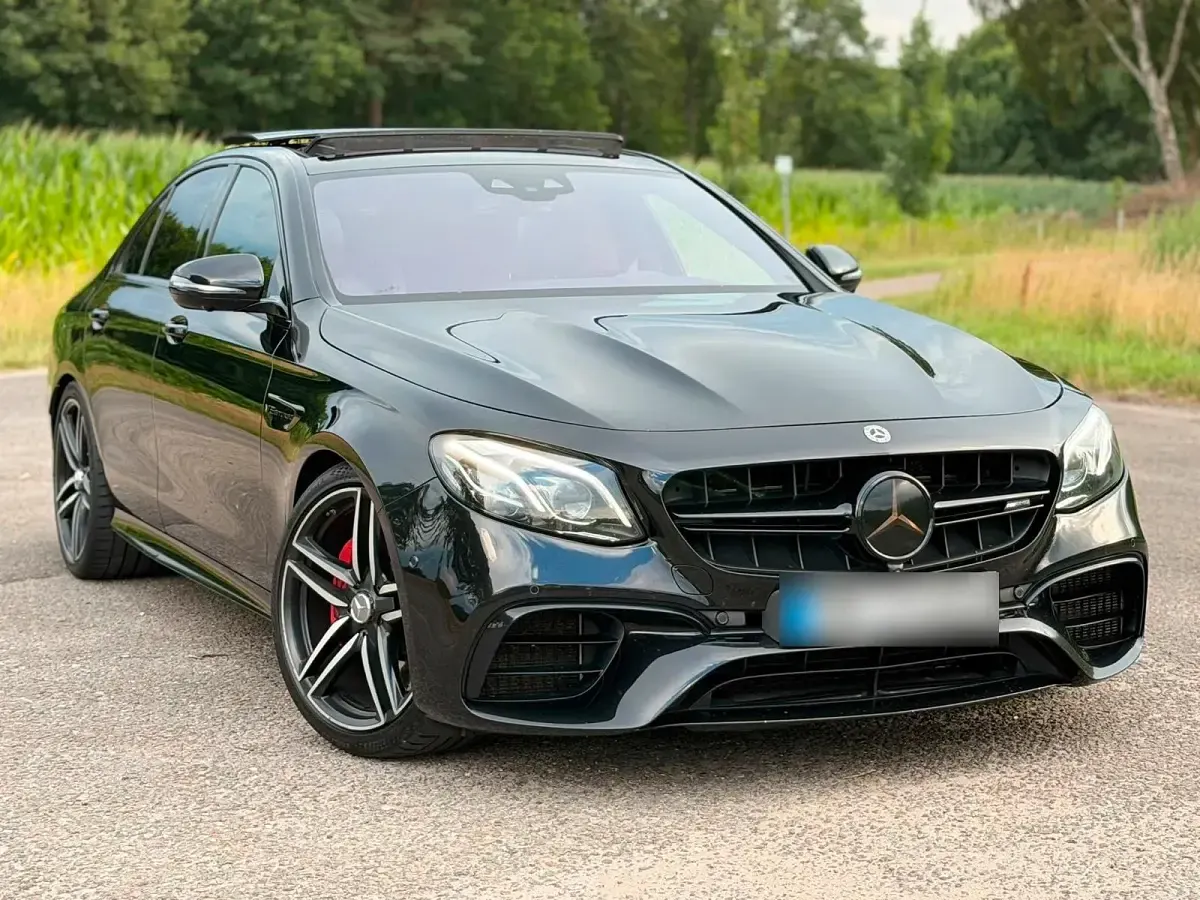 Gebraucht Mercedes E63S AMG AMG 612 PS (450 kW) 2018 Schwarz Limousine