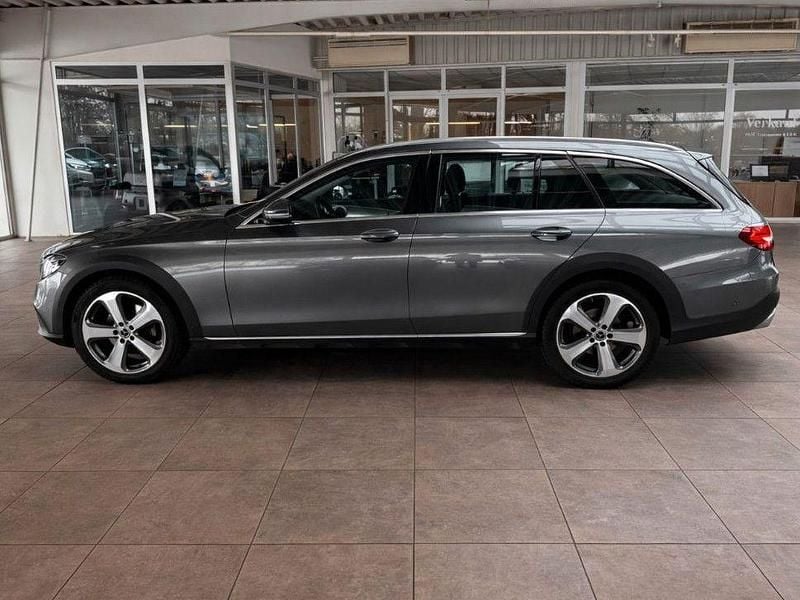 Gebraucht Mercedes E220 All-Terrain 194 PS (142 kW) 2018 Grau Kombi