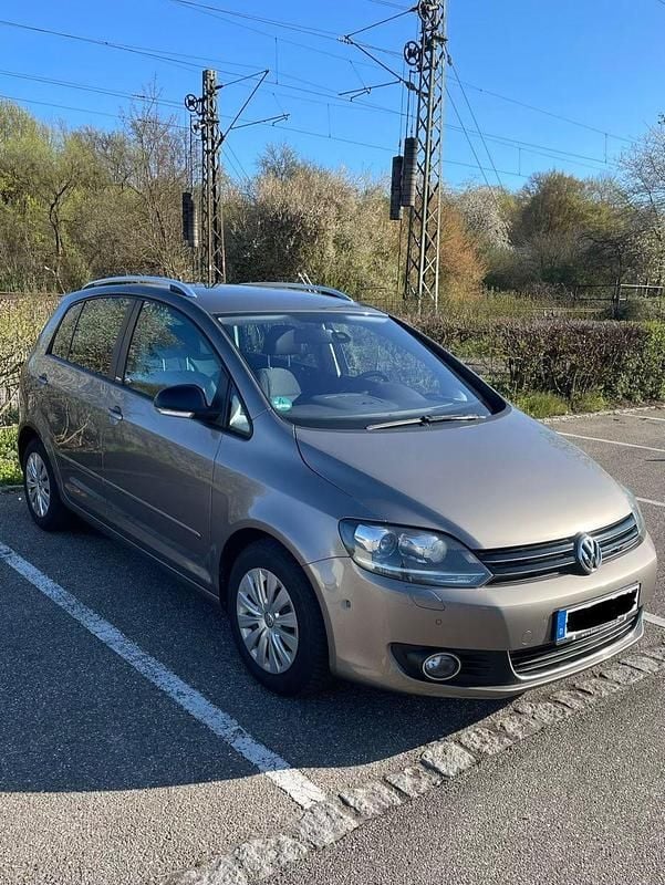 Gebraucht VW Golf Plus Cross 105 PS (77 kW) 2012 Braun Van / Kleinbus