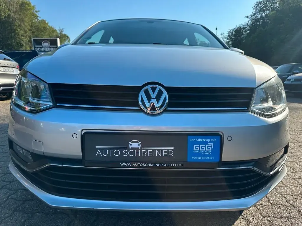 Gebraucht VW Polo Comfortline 90 PS (66 kW) 2015 Silber Limousine
