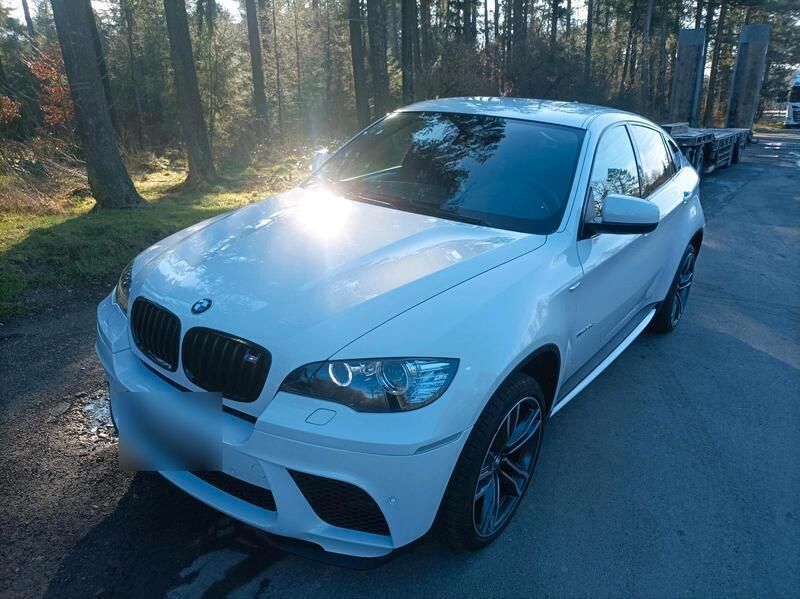 Weiß Gebraucht 2013 BMW X6 M Performance SUV | 30.000 € (Teuer) - Bild 1/4