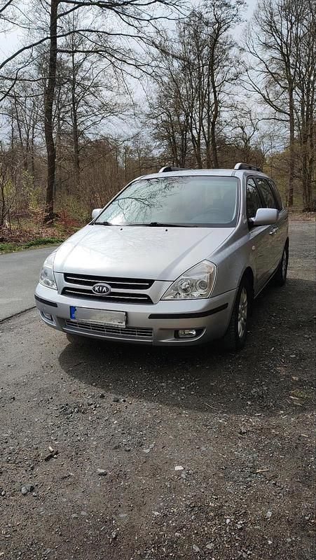 Gebraucht Kia Carnival 185 PS (136 kW) 2007 Silber Van / Kleinbus