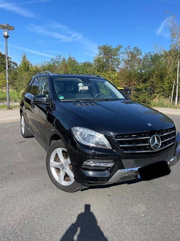 Gebraucht Mercedes ML250 204 PS (150 kW) 2015 Schwarz SUV