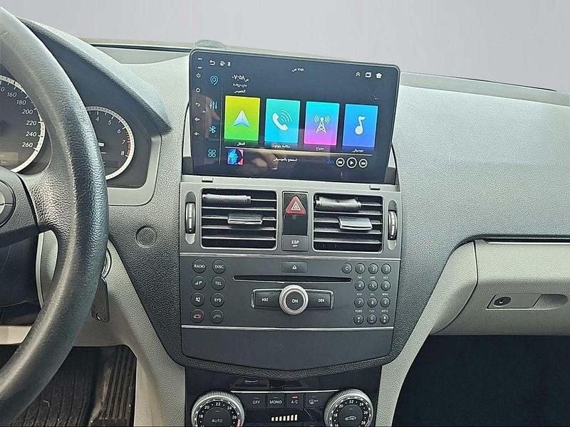 Gebraucht Mercedes C180 156 PS (114 kW) 2008 Feueropal  unilack Limousine