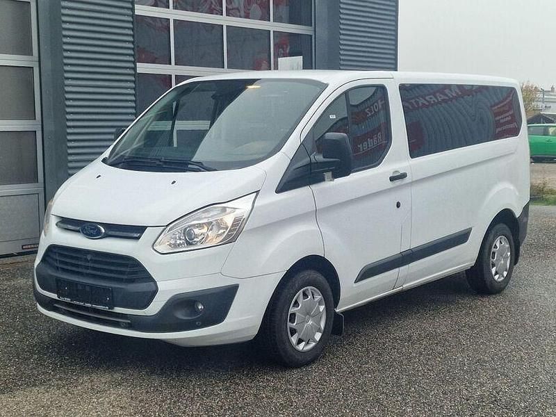 Gebraucht Ford Transit Custom Trend 170 PS (125 kW) 2018 Frozen white Kombi