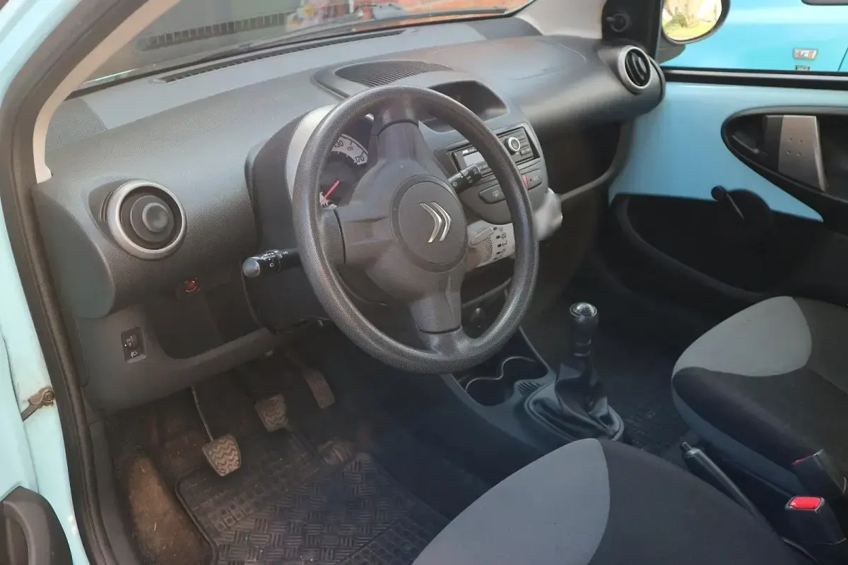 Gebraucht Citroën C1 68 PS (50 kW) 2013 Blau Kleinwagen