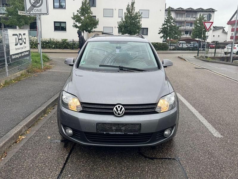 Grau Gebraucht 2011 VW Golf Plus Cross Team Van / Kleinbus | 4.490 € (Superpreis) - Bild 1/4