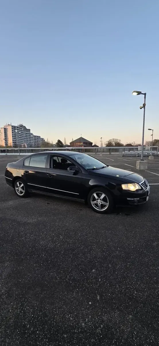 Gebraucht VW Passat 155 PS (114 kW) 2006 Schwarz Limousine