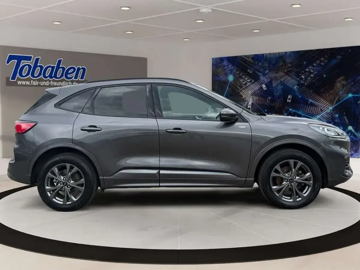 Gebraucht Ford Kuga ST-Line X 190 PS (139 kW) 2023 Grau SUV