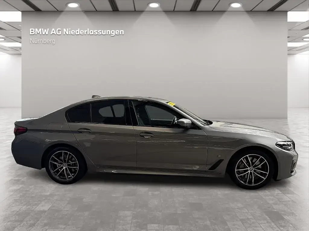 Gebraucht BMW 530 Performance 245 PS (180 kW) 2022 Grau Limousine